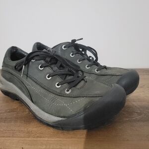 Women's Keen Black and Gray Casual Shoes 9